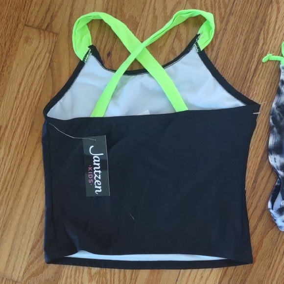 Jantzen Black Tankini with Neon Green Accents - Picture 6 of 9